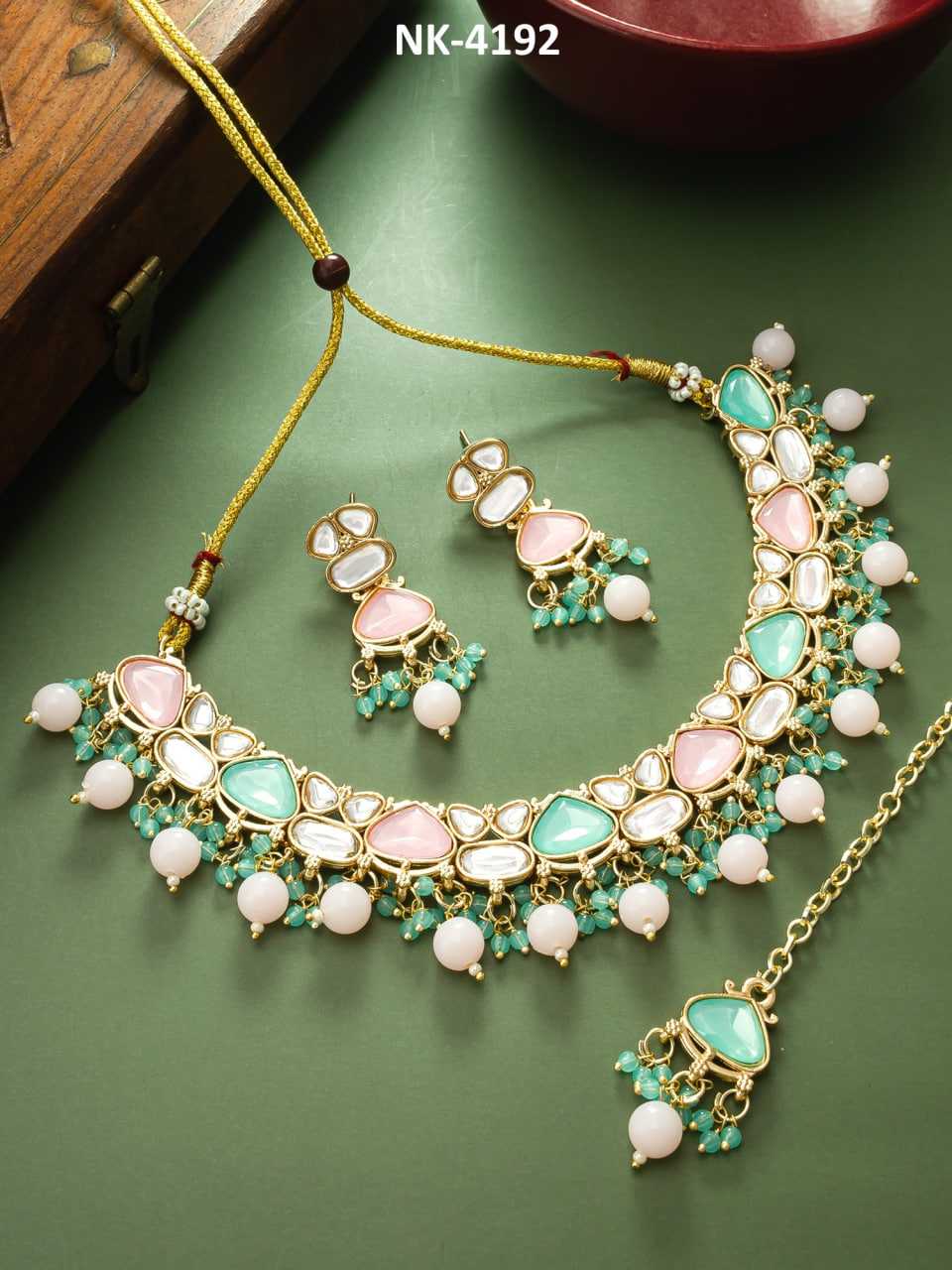 mystical-boundary-womens-jewellery-wholesale-kundan-necklace-set-fashion-necklace-manufacturer-2025-08-05_22_03_42