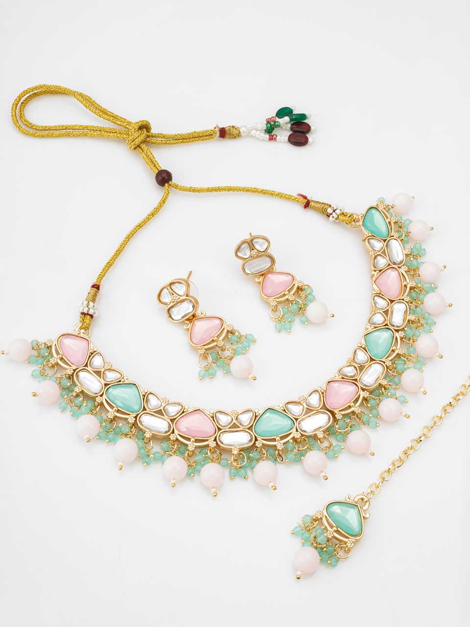 mystical-boundary-womens-jewellery-wholesale-kundan-necklace-set-fashion-necklace-manufacturer-3-2025-08-05_22_03_42