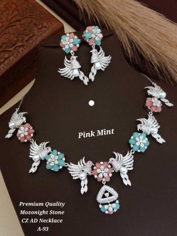Celestial Crystal Necklace Set – Contemporary Elegance for Evening & Celebration Wear